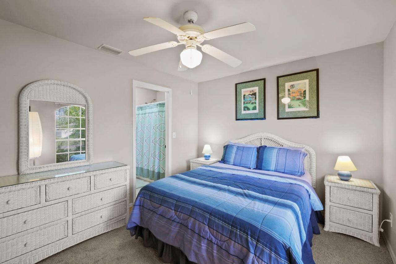 Family Vacation, Heated Pool, Wake Up To Enjoy The Sunrise - Villa Pine Island Cape Coral Bagian luar foto