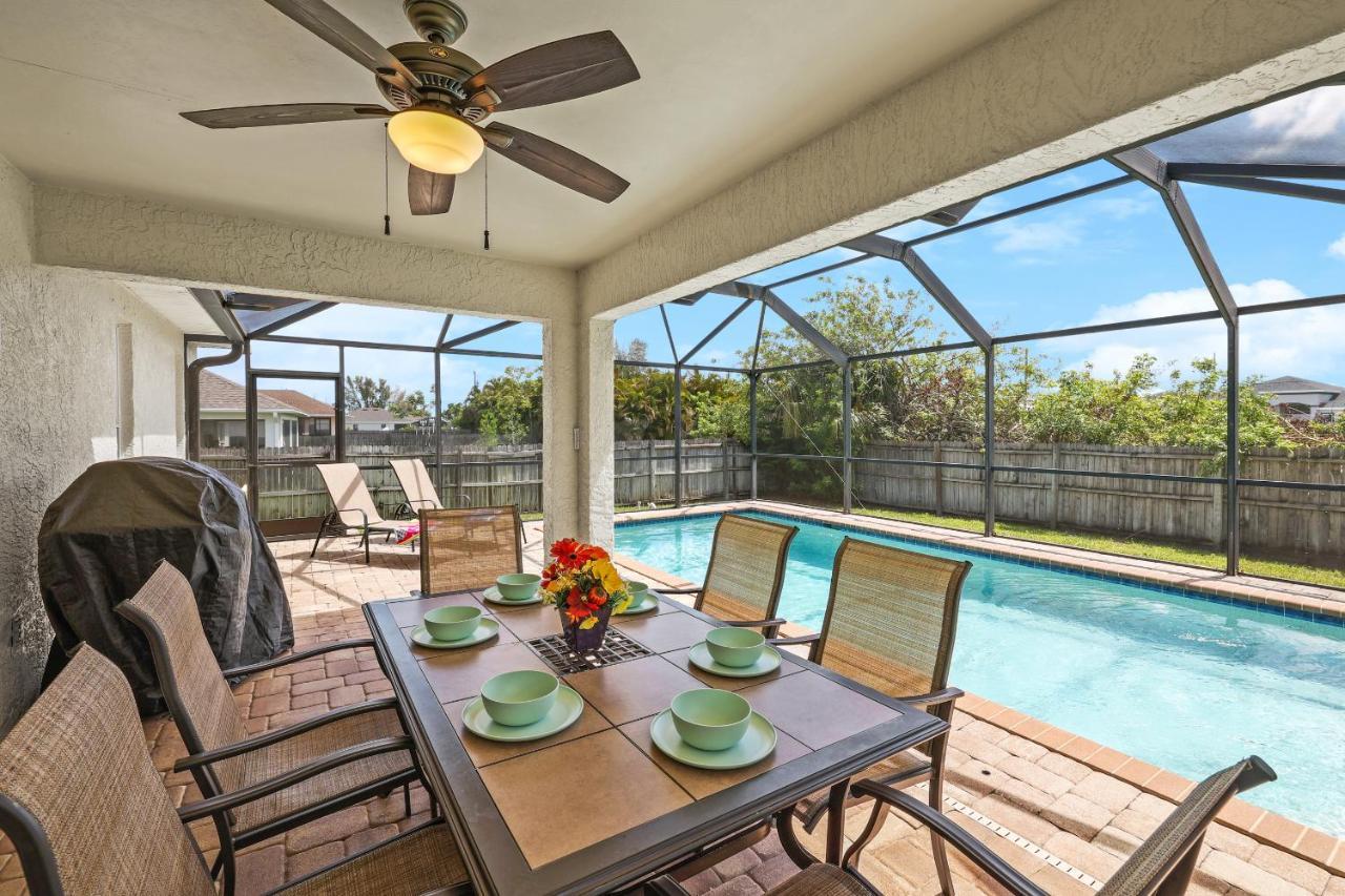 Family Vacation, Heated Pool, Wake Up To Enjoy The Sunrise - Villa Pine Island Cape Coral Bagian luar foto