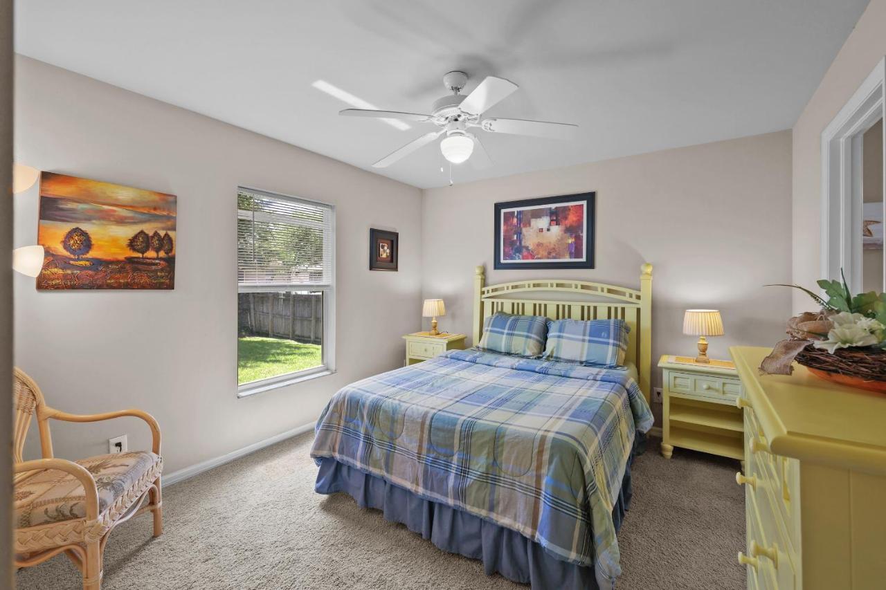 Family Vacation, Heated Pool, Wake Up To Enjoy The Sunrise - Villa Pine Island Cape Coral Bagian luar foto